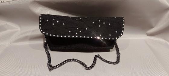 Tasche Schwarz Edelsteine